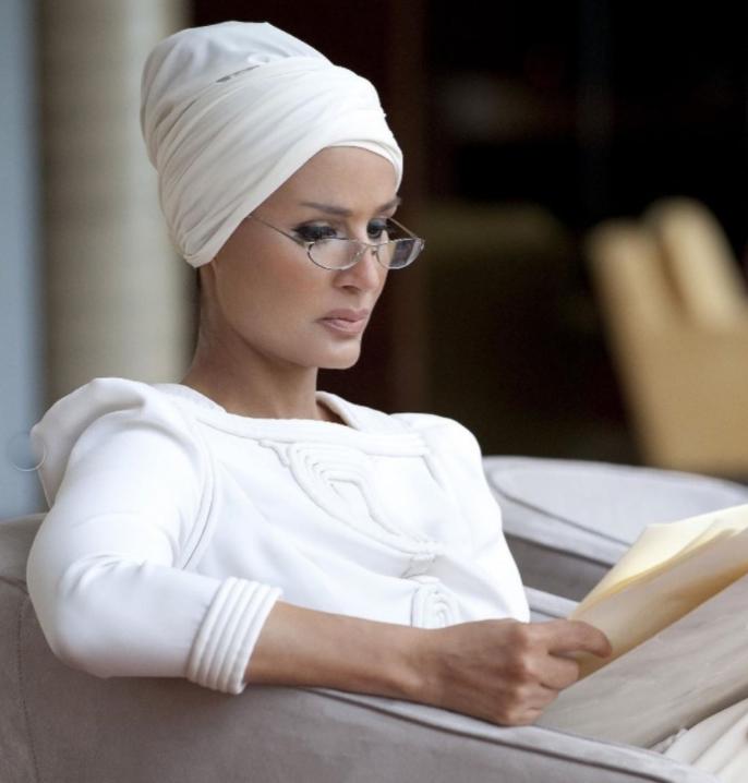 卡塔尔王太后莫扎最宠爱的孩子,卡塔尔皇太后与英国女王