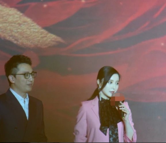 华少辟谣高以翔事件,华少发文悼念高以翔