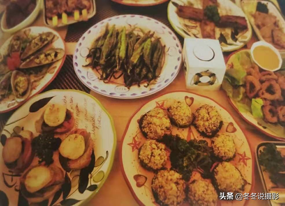 美食摆盘拍照构图,拍餐桌怎么拍出高级感