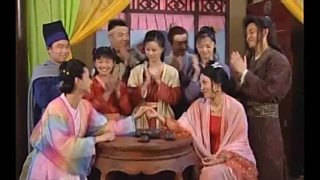 武林外传里面的香玉和谁在一块,武林外传为什么有现代戏