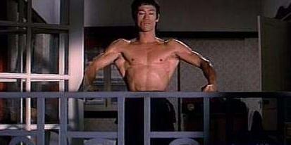 54岁泰森展现完美身材,泰森与普通人身材