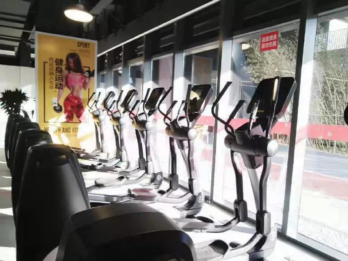 来点儿新闻12.17国际电子竞技联合会正式成立