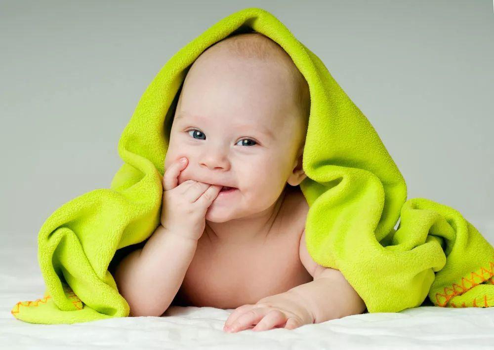 10个月宝宝长牙的症状有哪些,10个月宝宝没长牙辅食做法