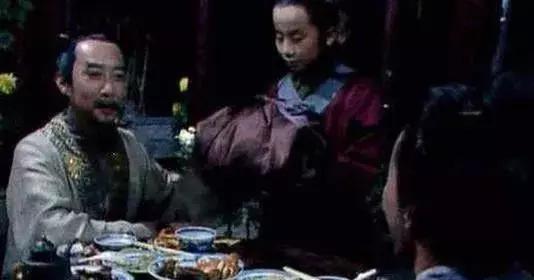 天冷了螃蟹也肥了,螃蟹肥了的视频