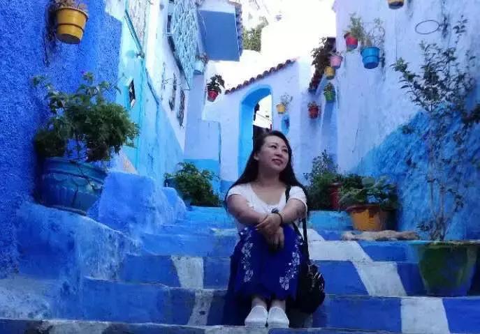 白本护照出境法国旅游免签吗,白本护照旅游去哪个国家比较好