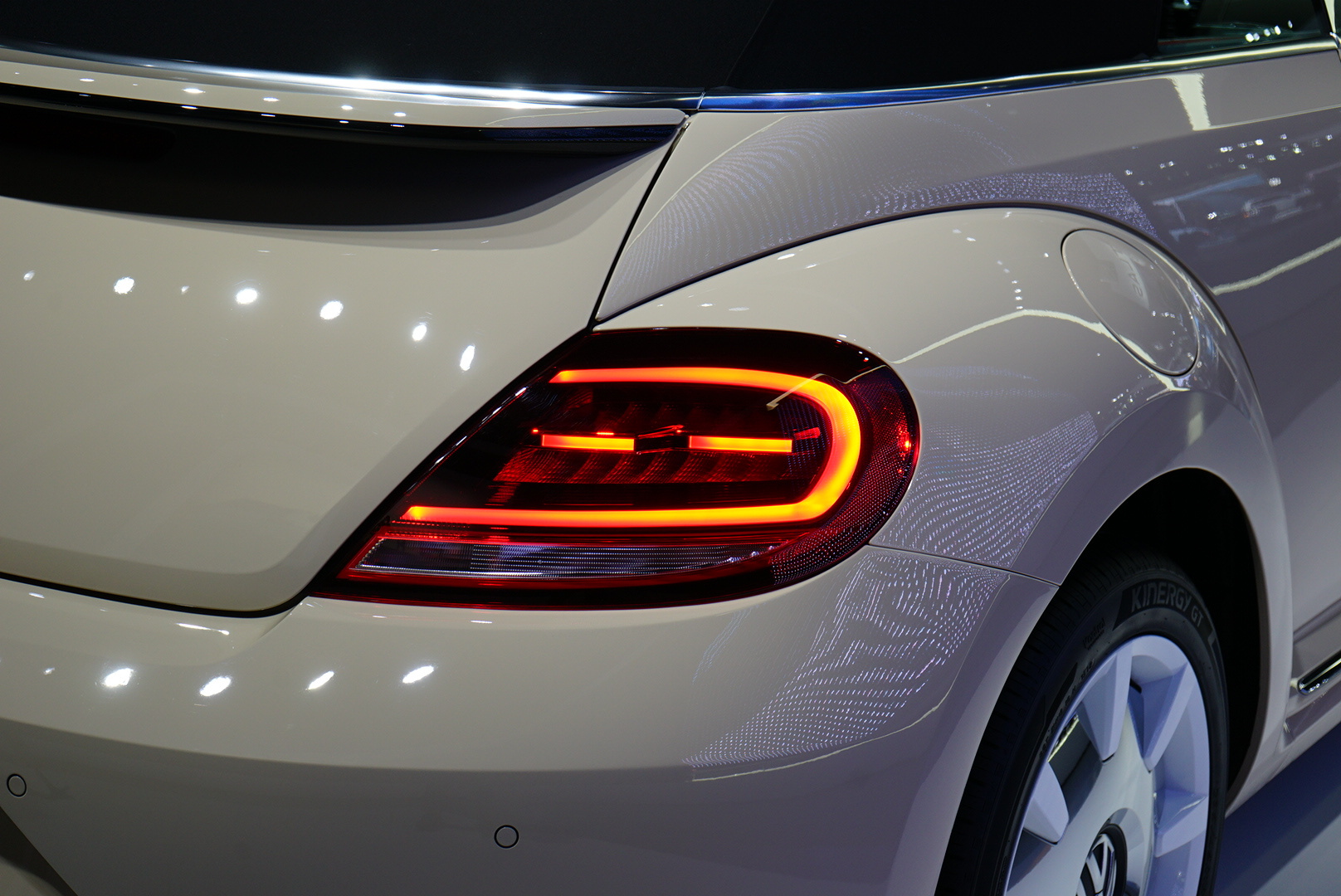 大众甲壳虫最终版外观和内饰鉴赏,车展实拍大众甲壳虫