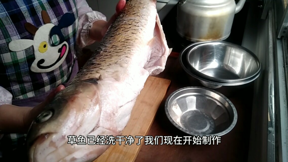 冷冻鱼皮做鱼肉丸子,带刺鱼肉生汆丸子的做法