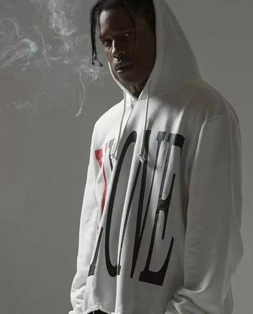 怎样穿有气质学生党男生,现在的年轻男生都怎么穿