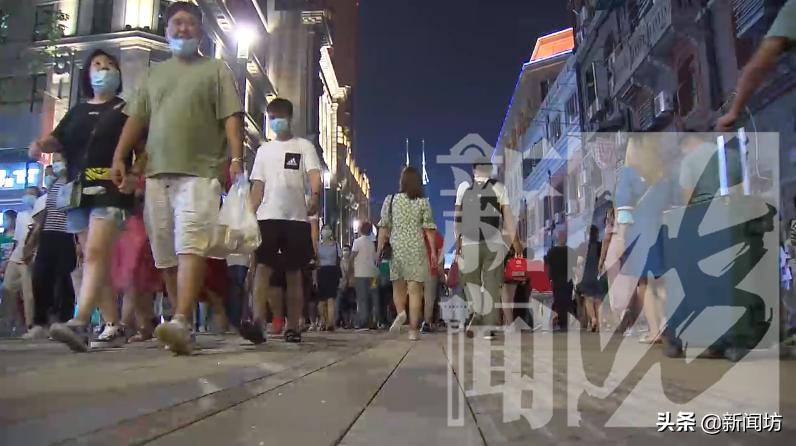 里脊肉、龙虾片…上海小囡高考后摆摊！老父亲：比玩游戏好多了