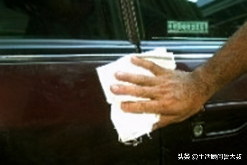 汽车塑料底盘很深的划痕怎么修复,怎么修复汽车划痕