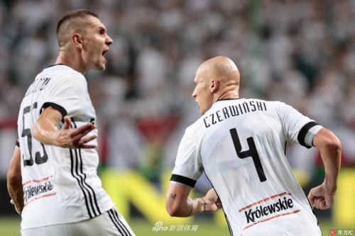 足球比赛降温间歇时间,一分钟了解足球的比赛规则