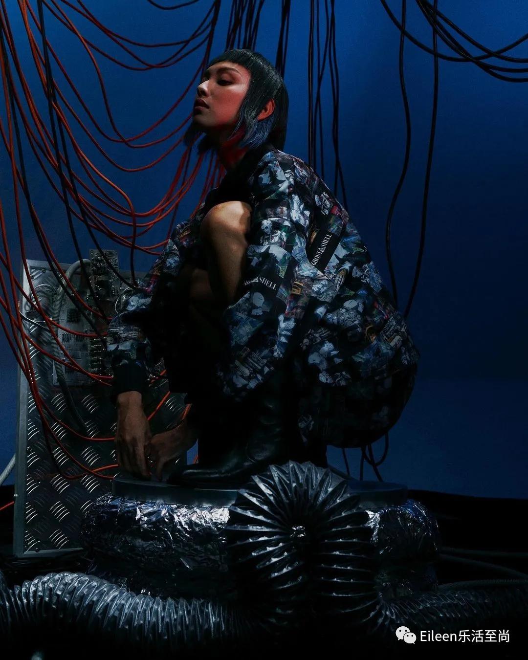 强捧成天后？未婚带女的她究竟如何成为大女主？