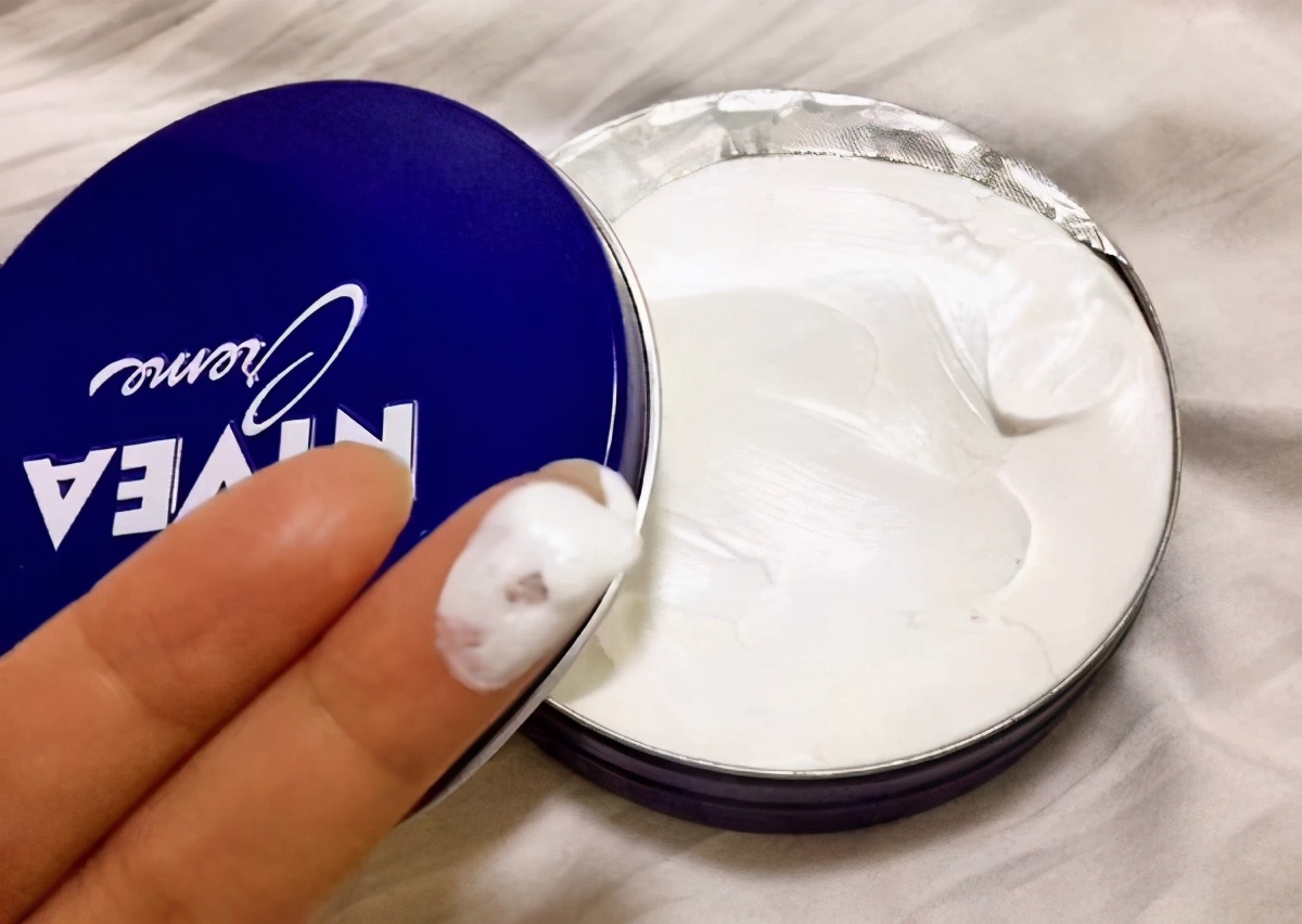 50多岁用的擦脸霜,适合50岁女人用的滋润霜