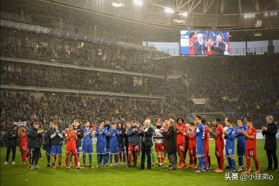 足球黑暗的时刻,足球世界的瞬间