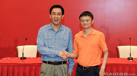 中国足球许家印与王健林,王健林与许家印对足球的贡献