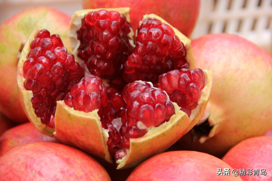 突尼斯软籽石榴真的是很甜很甜,突尼斯软籽石榴口感细腻好吃到爆