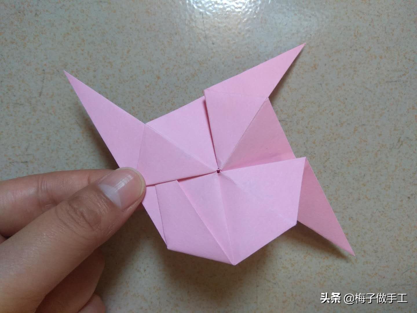 简易折纸小陀螺不用胶水一张纸,折纸小玩具一张纸超简单陀螺