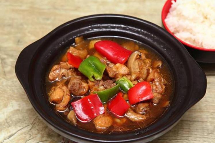 黄焖鸡最受欢迎的菜品,黄焖鸡为什么受欢迎