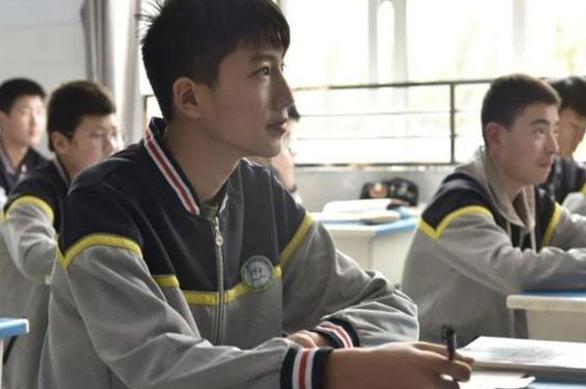 中学生身高标准差范围,初中生年龄身高标准表