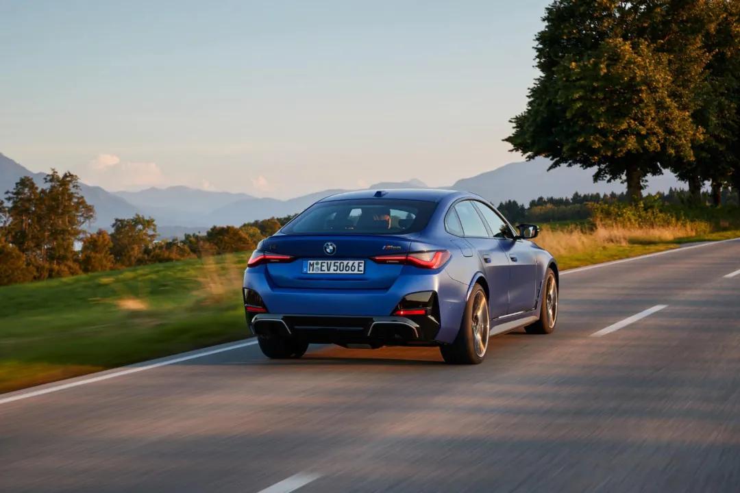 全球首款宝马汽车,宝马纯电动i4试驾视频