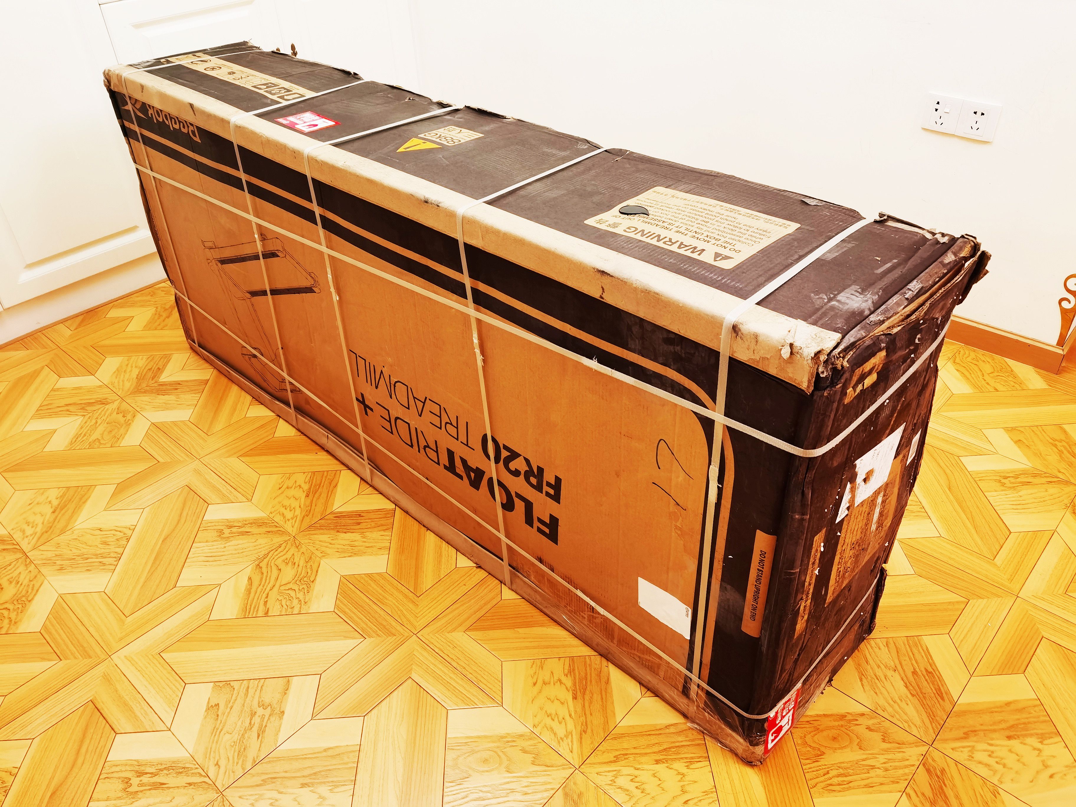 锐步跑步机jet200与fr20哪个好,锐步jet100m和jet100m跑步机