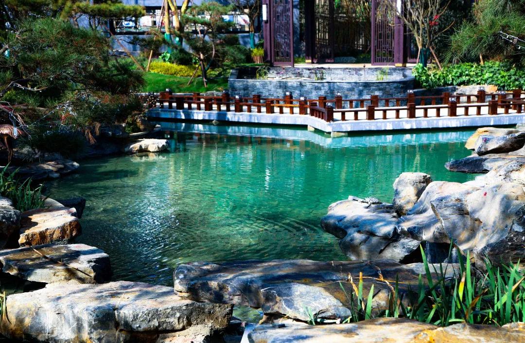 8字头起!地铁口瞰江美宅即将首开