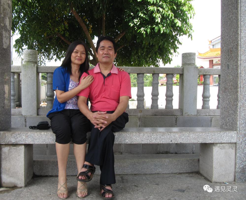 身患残疾的老裁缝凭手艺在*今条头日**吸粉27万，他背后的故事太感人