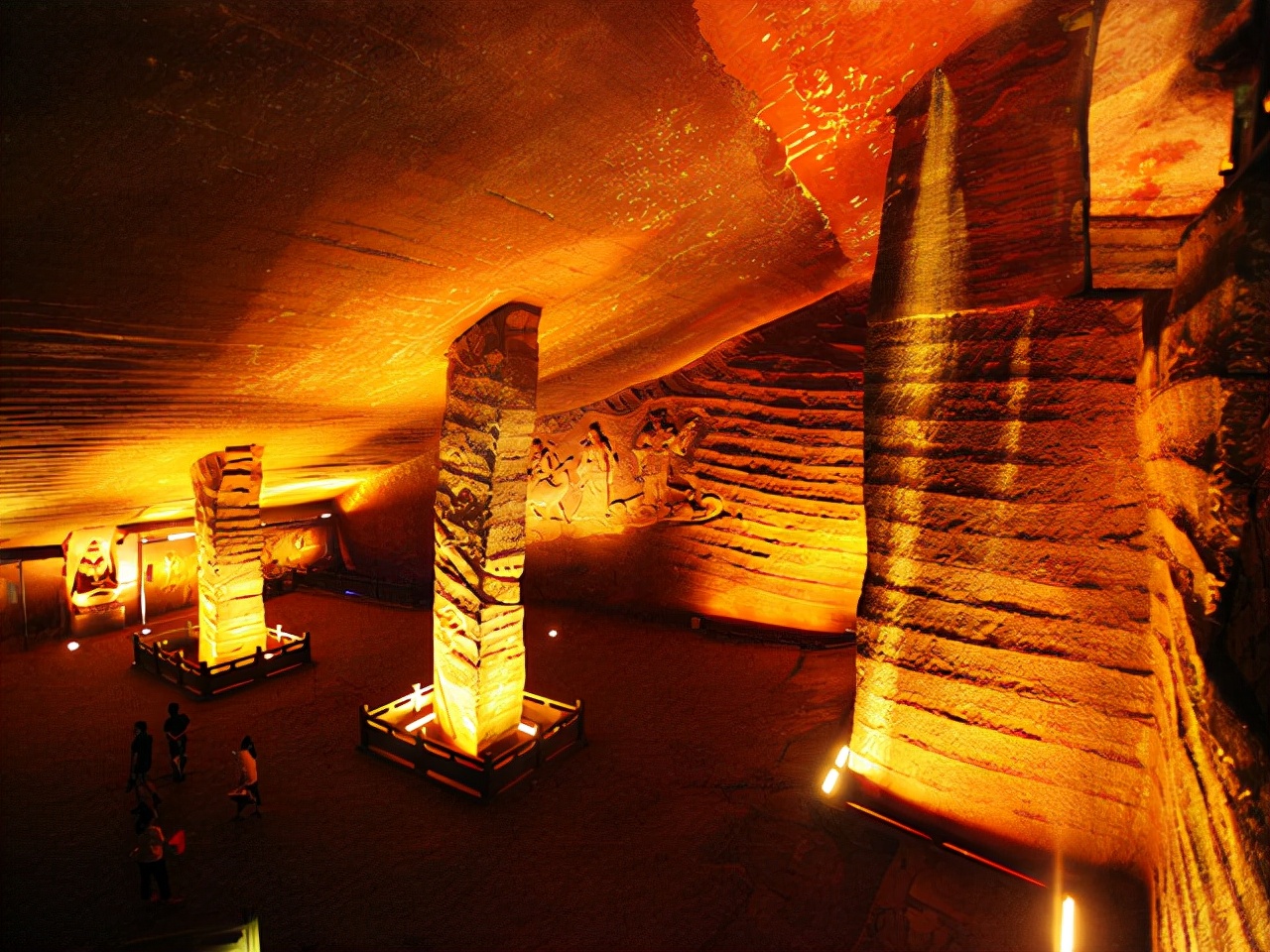 杭州发现神秘水潭,浙江发现神秘池塘水底现神秘宫殿