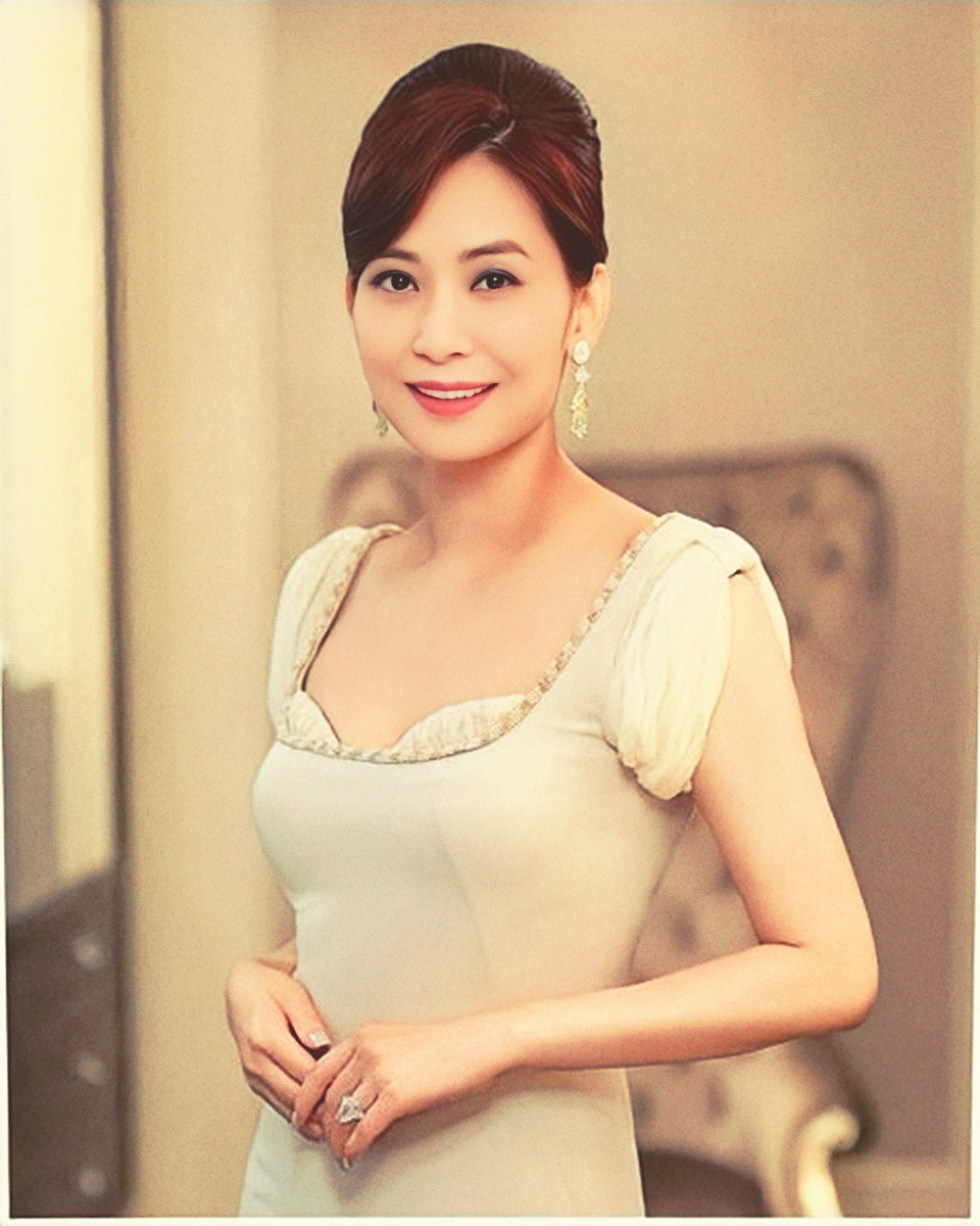 邝美云的现任老公是哪个,港台女神邝美云