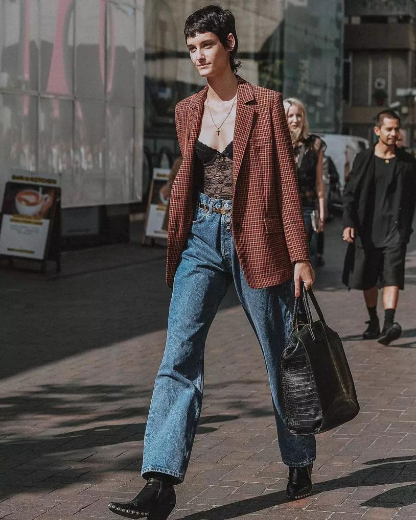 西装怎么穿时髦又好看,西装可以说是时髦穿搭