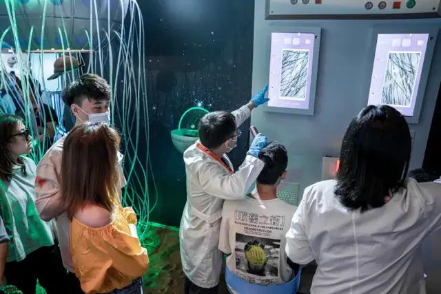 2000元左右的防晒帽子,1000元以上高档防晒帽子