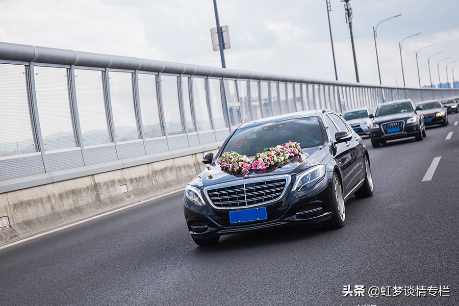 婚礼当天小舅子要10万新郎退婚,结婚小舅子堵门要红包怎么说