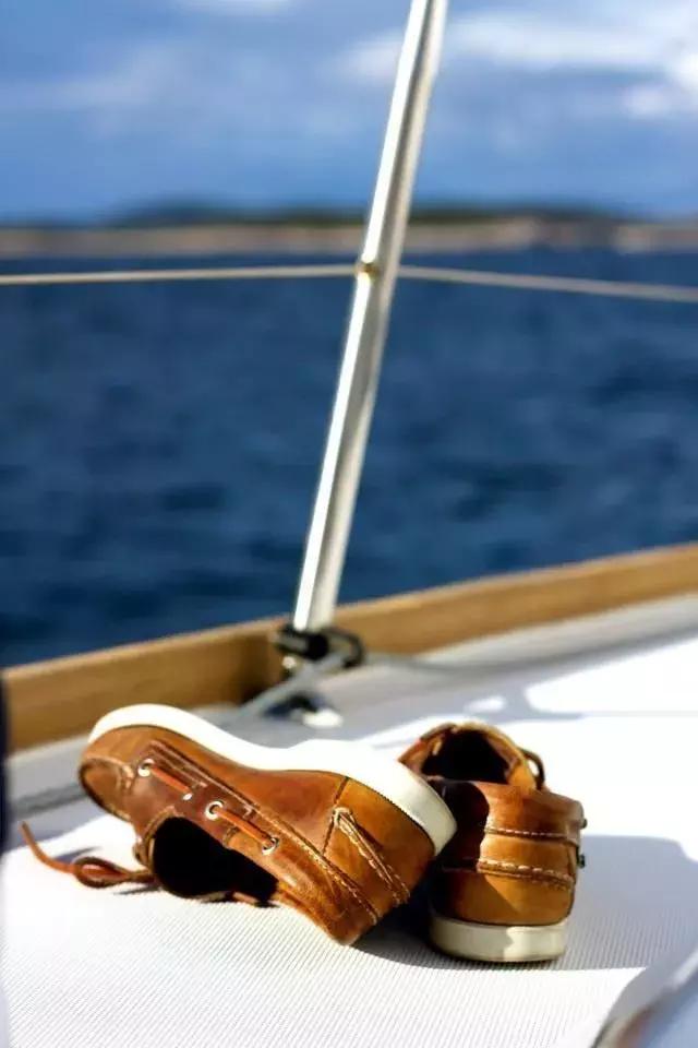 说实话,能穿好「船鞋」的人,真没几个