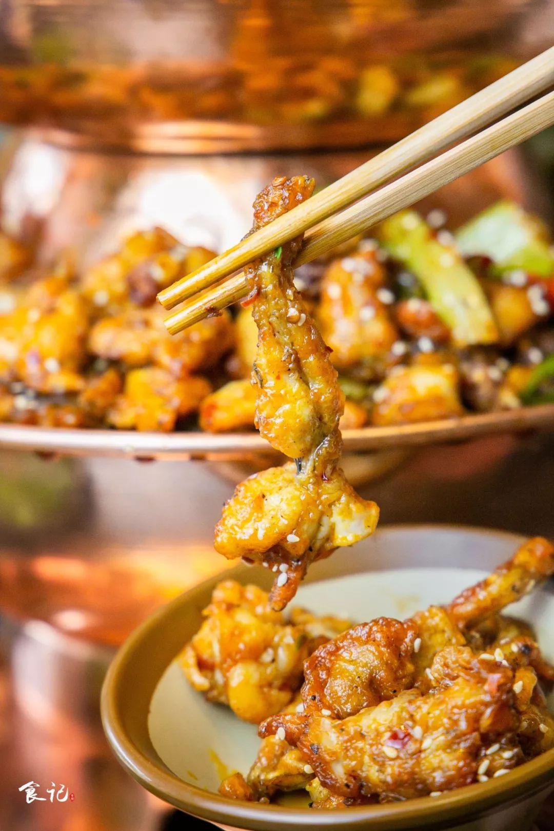 火爆襄阳的3层“壕锅”来袭！还有360°满到爆的龙虾牛蛙双子塔！