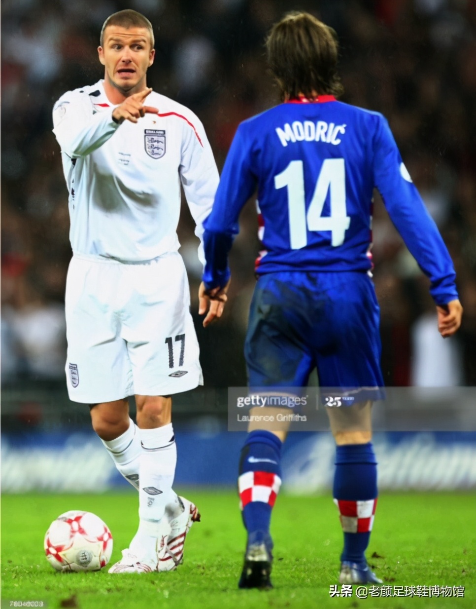 同是穿鞋挑剔的强迫症球星,10年前托尼克罗斯为小贝测试猎鹰鞋