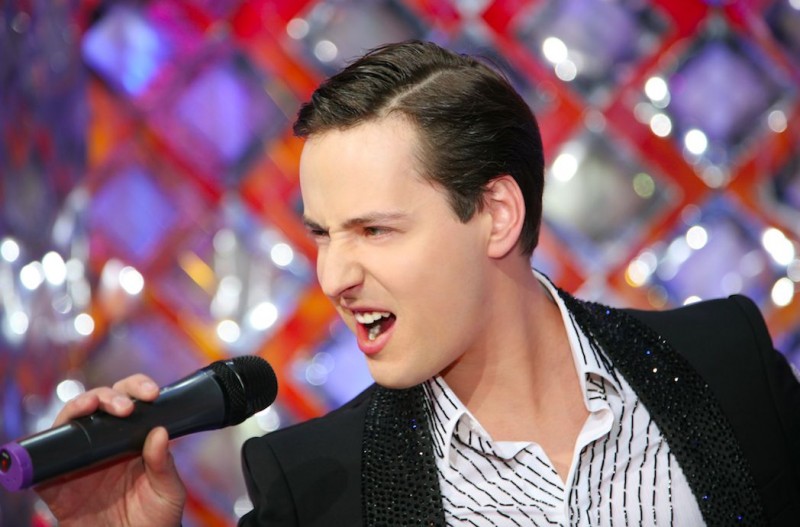 还记得俄罗斯海豚音王子维塔斯吗，消失近10年，他在做些什么