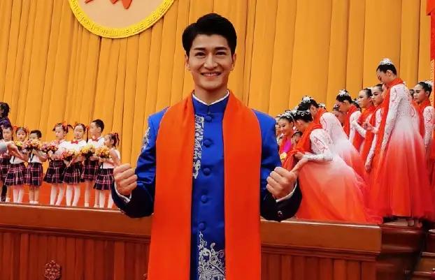 央视主持迎来新生尹颂开始扛大梁,尹颂有望成为央视一哥