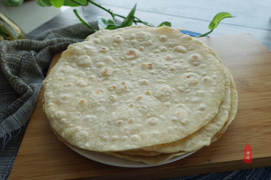 做好的春饼怎么吃,春饼怎么烙又薄又软又好吃