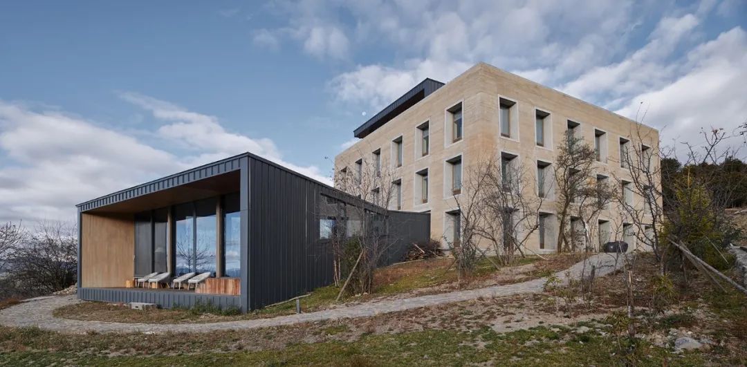 高端民宿一年营业成本600万,年赚百万的旅游民宿