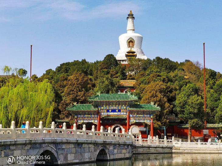 3倍长焦镜头拍视频,300mm手机长焦镜头拍人像效果欣赏