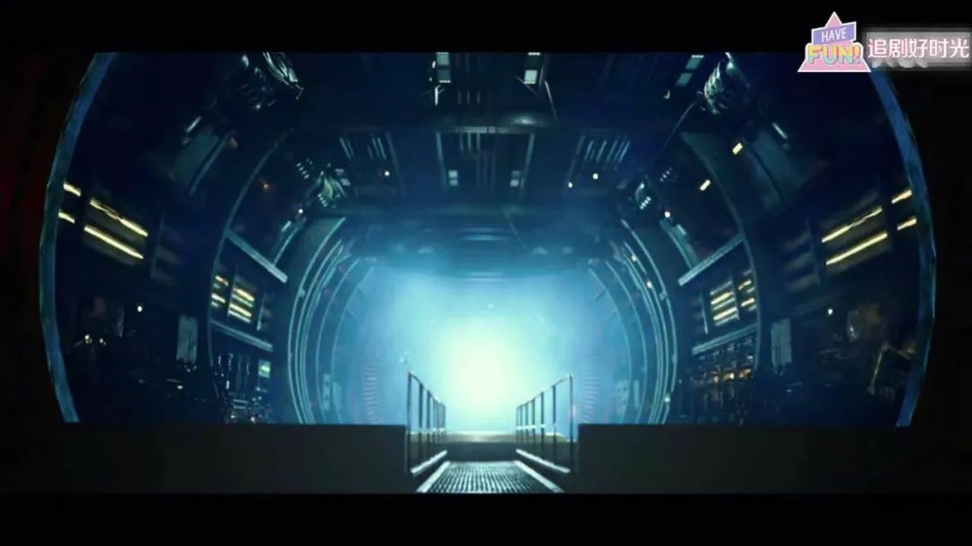 开局就坠机,曹叔这部新剧玩的就是心跳