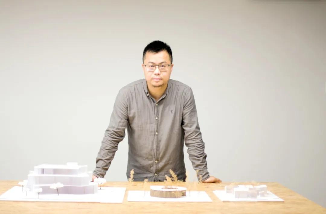 武大师兄弟复活湘西秘境，1块钱就能入股