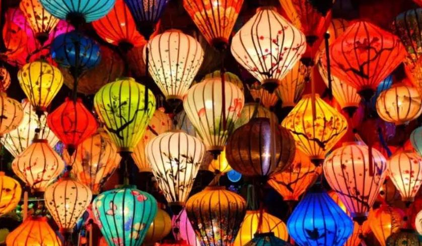 这个女孩独自，走遍韩国、斯里兰卡等数十个国家，却备受质疑