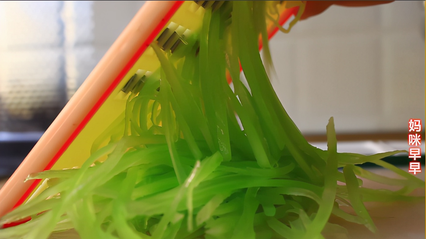 楦胯繍褰撳ご鑴嗙埥鍙彛瀵撴剰,缇庨楦胯繍褰撳ご鐨勫瘬鎰忓拰璞″緛鎰忎箟