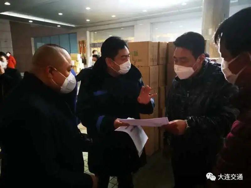 第八车，第100吨，第7500箱，顺利送达雷神山大连医疗队