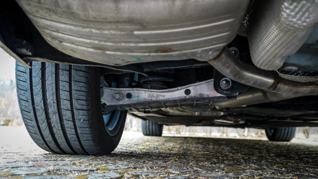 沃尔沃s60弯道减速,弯道小王子沃尔沃s60