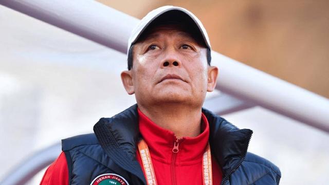 国足官宣新任主帅人员调整,国足主帅确定了吗