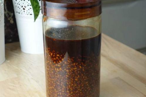 自制黄豆酱油一斤酱饼放多少水,自制黄豆酱油水比例