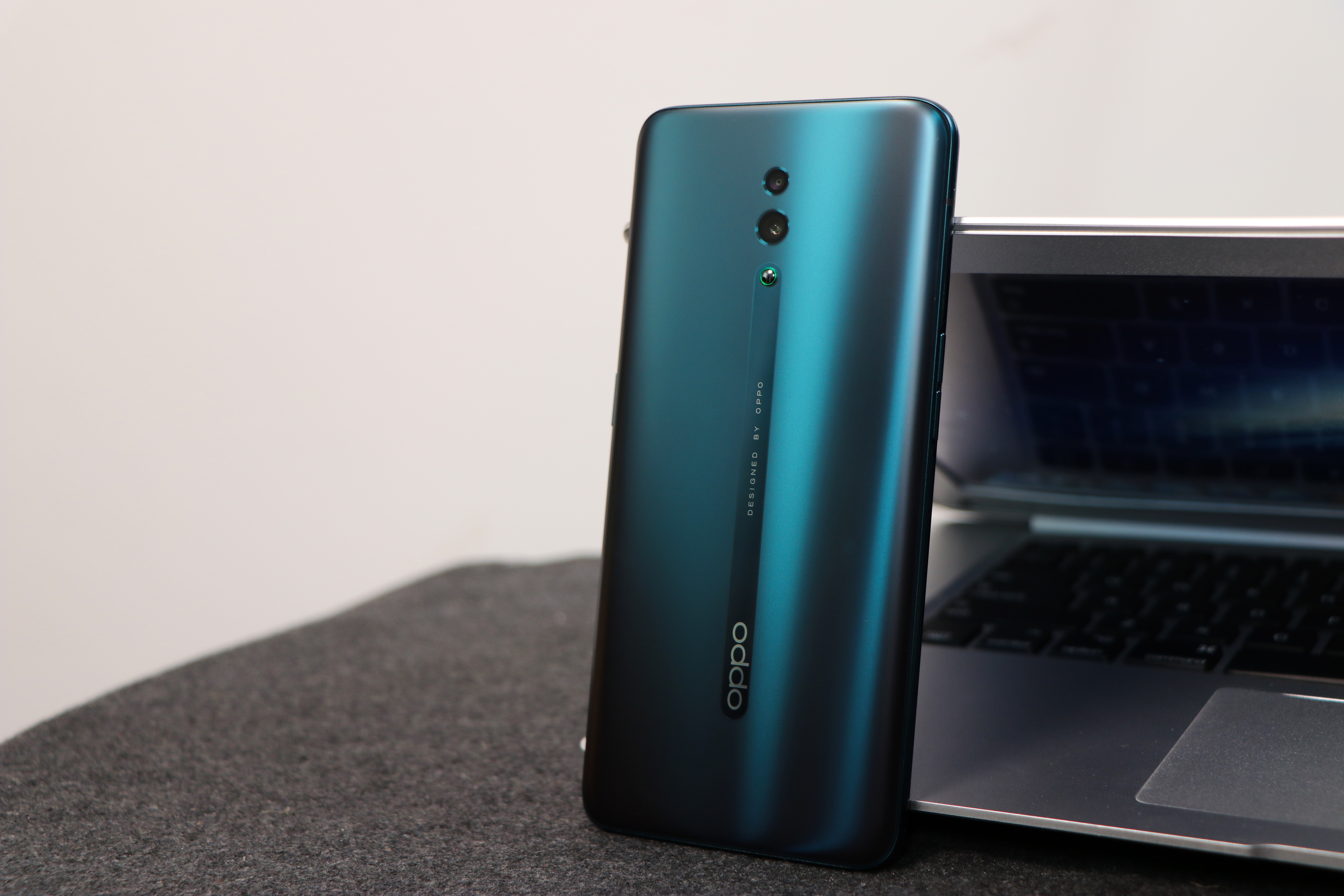 oppo不同价位性价比最高手机,opporeno2和opporeno2z哪个好