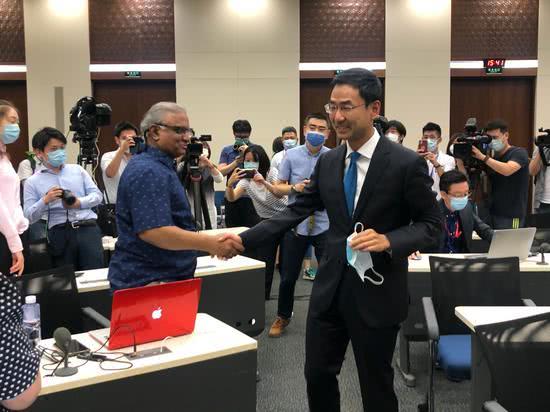 耿爽离任外交部发言人，临别感言：我们后会有期